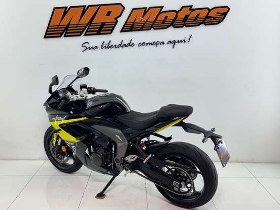 TRIUMPH-DAYTONA 660 TRIUMPH-DAYTONA 660-2025