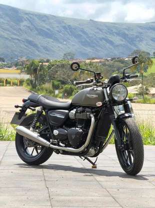 TRIUMPH-STREET TWIN-2019