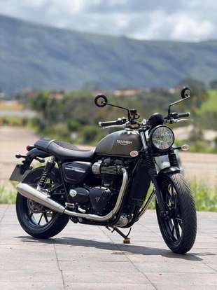 TRIUMPH-STREET TWIN-2019