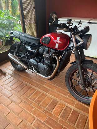 TRIUMPH-STREET TWIN-2017