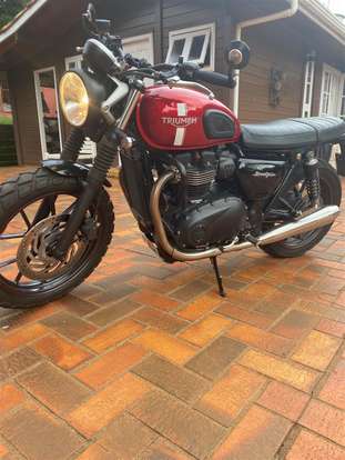TRIUMPH-STREET TWIN-2017