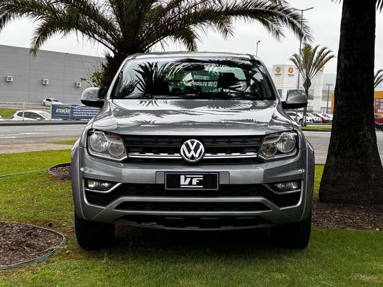 VOLKSWAGEN-AMAROK-2021