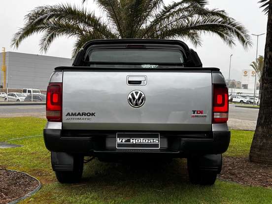 VOLKSWAGEN-AMAROK-2021