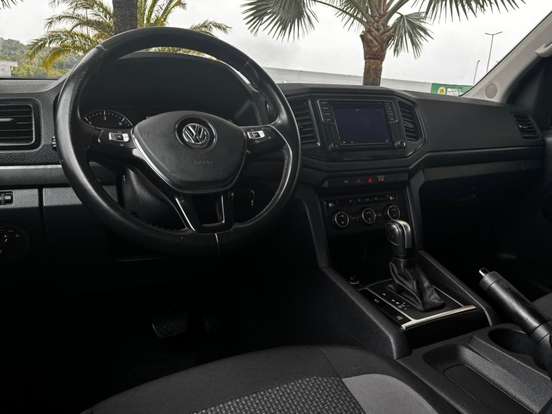 VOLKSWAGEN-AMAROK-2021