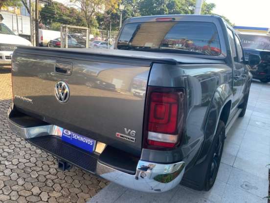 VOLKSWAGEN-AMAROK-2024