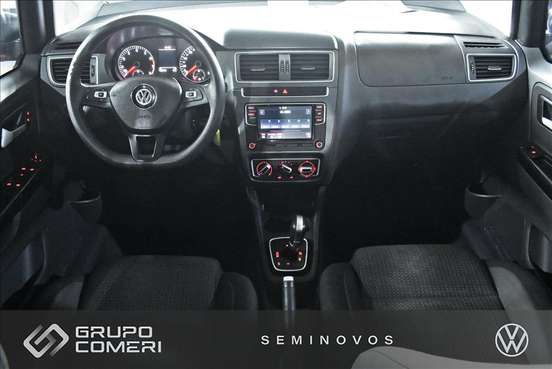 VOLKSWAGEN-FOX-2018