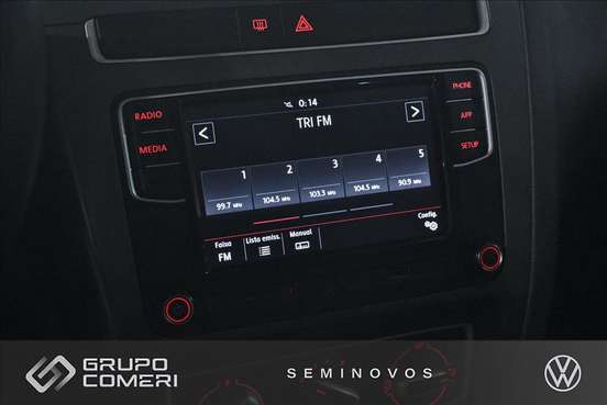 VOLKSWAGEN-FOX-2018
