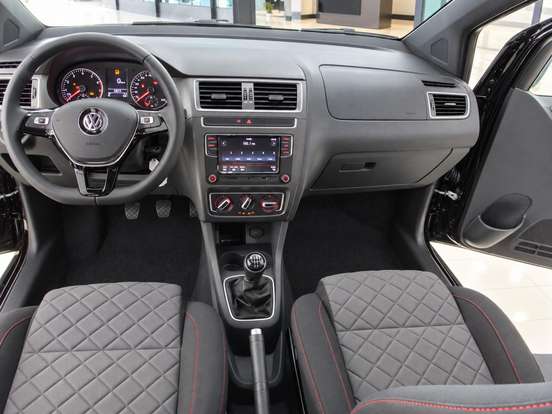 VOLKSWAGEN-FOX-1.6 MSI TOTAL FLEX XTREME 4P MANUAL VOLKSWAGEN-FOX-2019