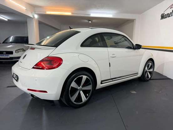 VOLKSWAGEN-FUSCA-2.0 TSI 16V GASOLINA 2P AUTOMÁTICO VOLKSWAGEN-FUSCA-2012