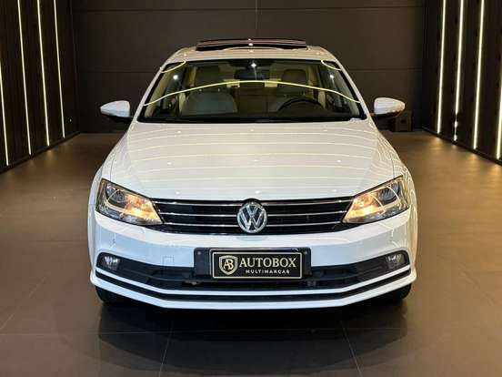 VOLKSWAGEN-JETTA-2016