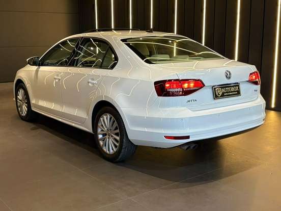 VOLKSWAGEN-JETTA-2016