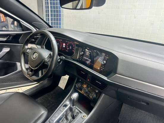 VOLKSWAGEN-JETTA-1.4 250 TSI TOTAL FLEX R-LINE TIPTRONIC VOLKSWAGEN-JETTA-2018