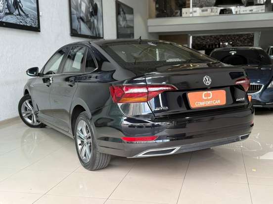 VOLKSWAGEN-JETTA-1.4 250 TSI TOTAL FLEX R-LINE TIPTRONIC VOLKSWAGEN-JETTA-2020