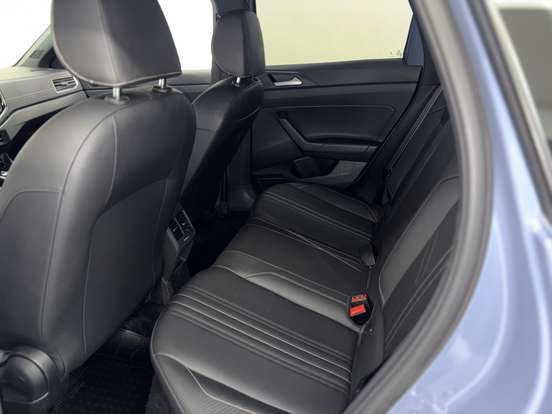 VOLKSWAGEN-NIVUS-1.0 200 TSI TOTAL FLEX HIGHLINE AUTOMÁTICO VOLKSWAGEN-NIVUS-2025