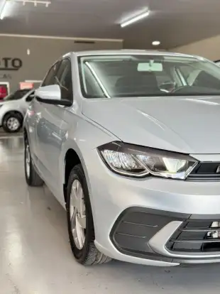 VOLKSWAGEN-POLO-2022