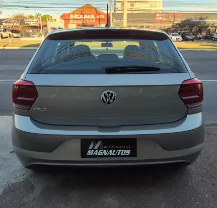 VOLKSWAGEN-POLO-2019