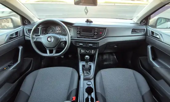 VOLKSWAGEN-POLO-2019