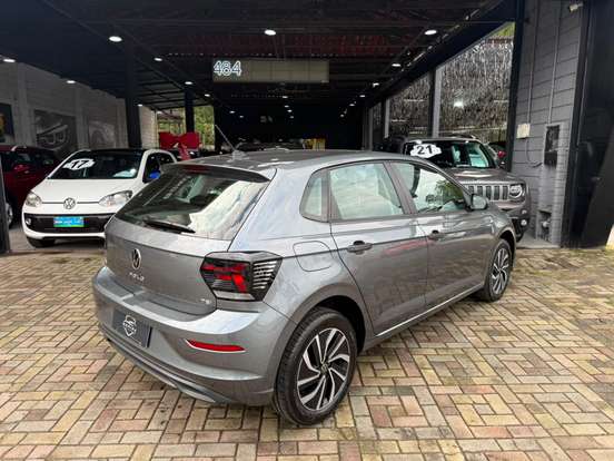 VOLKSWAGEN-POLO-2024