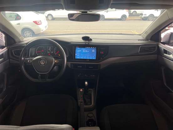 VOLKSWAGEN-POLO-2019