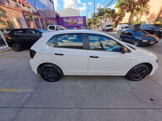 VOLKSWAGEN-POLO-2024