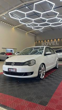 VOLKSWAGEN POLO SEDAN 1.6 MI COMFORTLINE 8V FLEX 4P MANUAL
