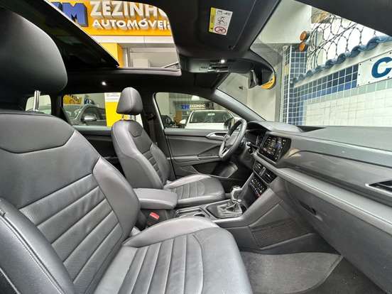 VOLKSWAGEN-TAOS-2024