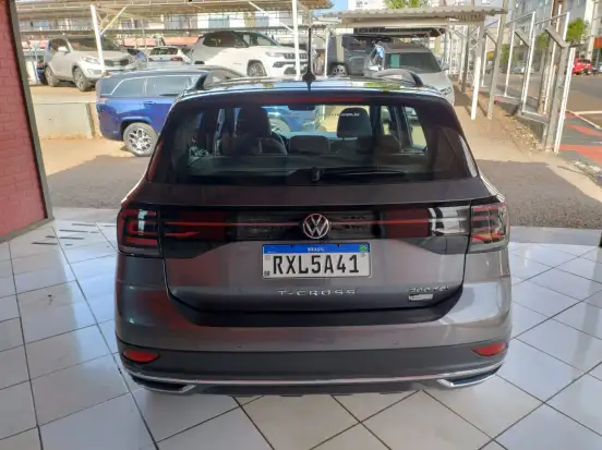 VOLKSWAGEN-T-CROSS-2022