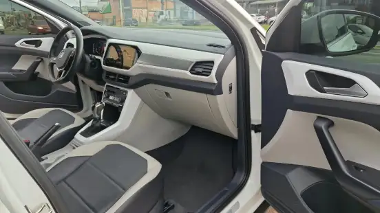 VOLKSWAGEN-T-CROSS-2021