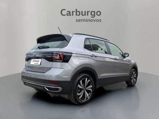 VOLKSWAGEN-T-CROSS-2024