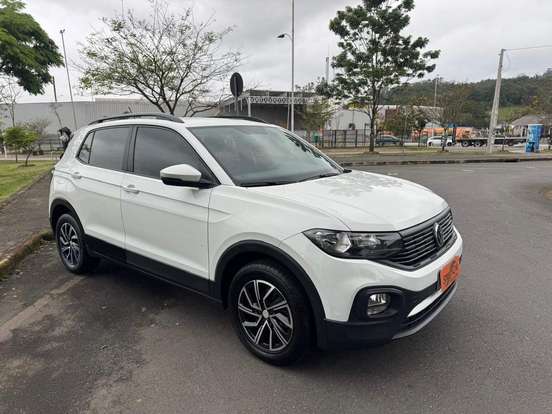 VOLKSWAGEN-T-CROSS-2021