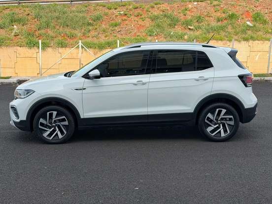 VOLKSWAGEN-T-CROSS-2024