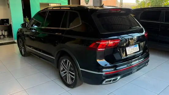 VOLKSWAGEN-TIGUAN-2024