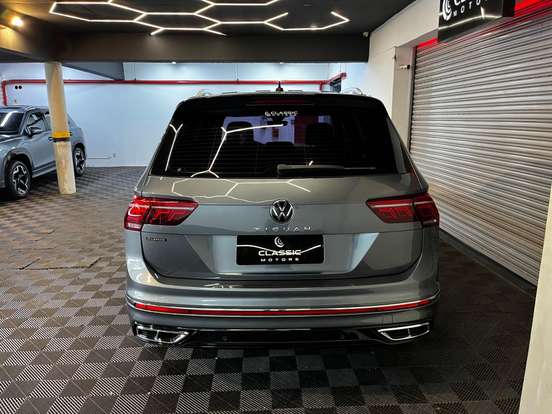VOLKSWAGEN-TIGUAN-2023