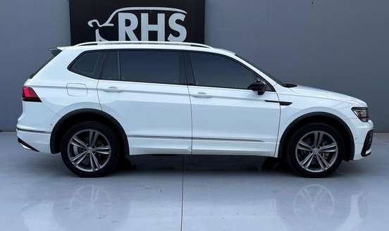 VOLKSWAGEN-TIGUAN-2019