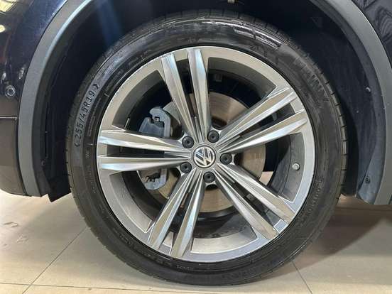 VOLKSWAGEN-TIGUAN-2018