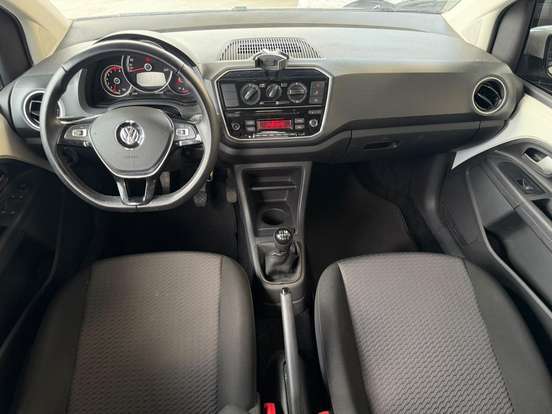 VOLKSWAGEN-UP-2017