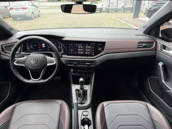 VOLKSWAGEN-VIRTUS-1.0 200 TSI HIGHLINE AUTOMÁTICO VOLKSWAGEN-VIRTUS-2024