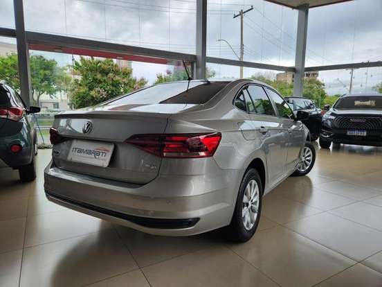 VOLKSWAGEN-VIRTUS-2018