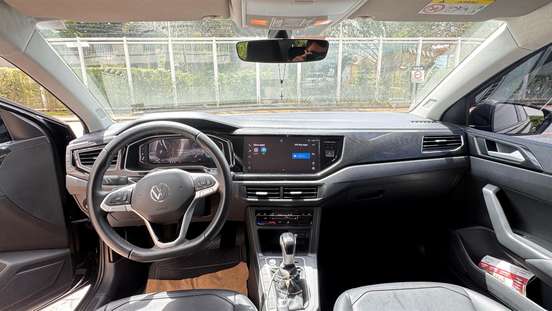 VOLKSWAGEN-POLO-2023