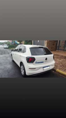 VOLKSWAGEN-POLO-2023