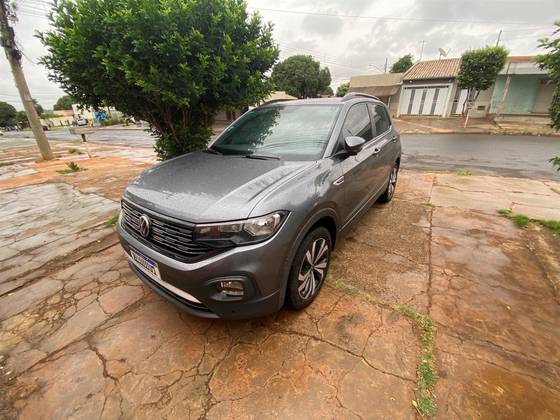 VOLKSWAGEN T-CROSS 1.0 200 TSI TOTAL FLEX COMFORTLINE AUTOMÁTICO