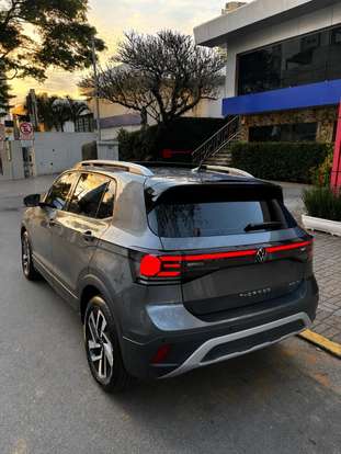 VOLKSWAGEN-T-CROSS-2024