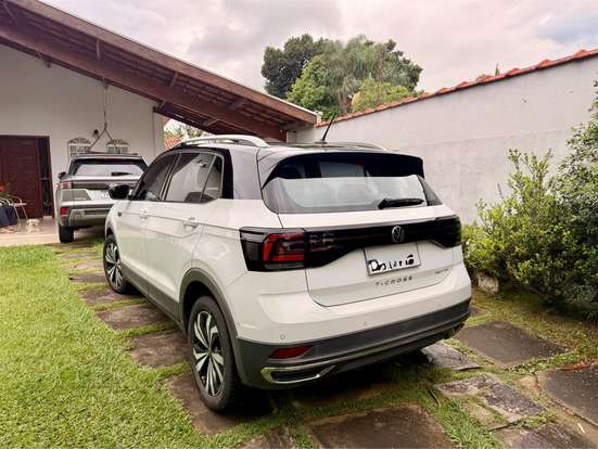 VOLKSWAGEN-T-CROSS-1.4 250 TSI TOTAL FLEX HIGHLINE AUTOMÁTICO VOLKSWAGEN-T-CROSS-2022