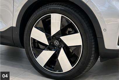 VOLVO-C40-2022