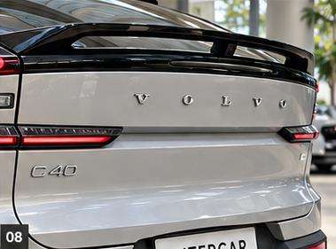 VOLVO-C40-2022