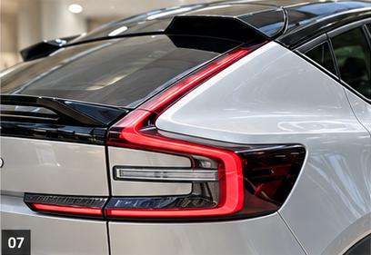 VOLVO-C40-2022