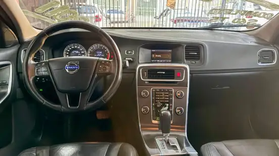 VOLVO-S60-2011
