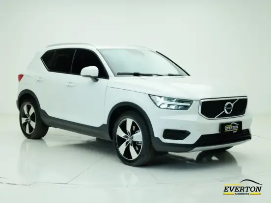 VOLVO-XC40-2.0 T4 GASOLINA MOMENTUM GEARTRONIC VOLVO-XC40-2019