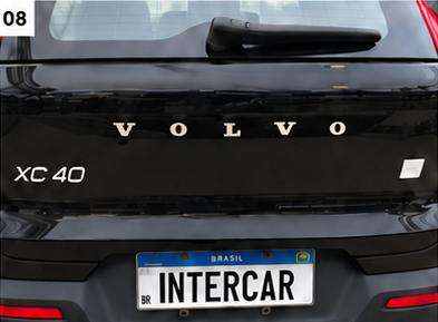 VOLVO-XC40-2022