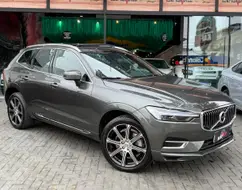 VOLVO XC60 2.0 T5 GASOLINA MOMENTUM AWD GEARTRONIC VOLVO XC60 2.0 T5 GASOLINA MOMENTUM AWD GEARTRONIC